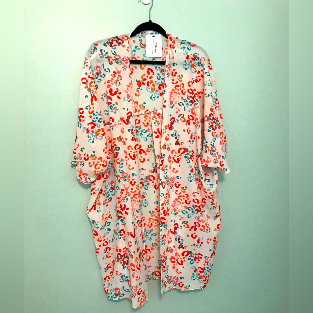 NWT Perfectly Priscilla orange leopard print kimono